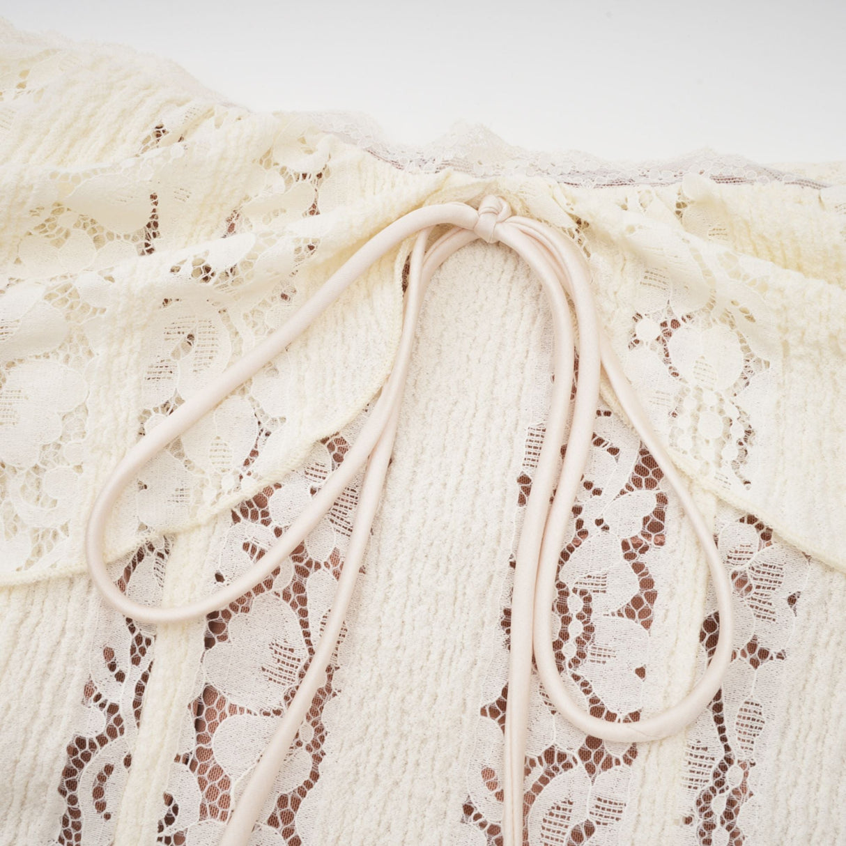 Sirène Off Shoulder Lace Maxi Dress