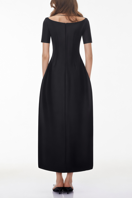 Séléné Deep V Short Sleeve Bandage Midi Dress