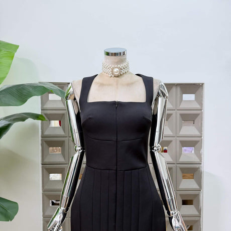 Malaury Square Neck Sleeveless Midi Dress