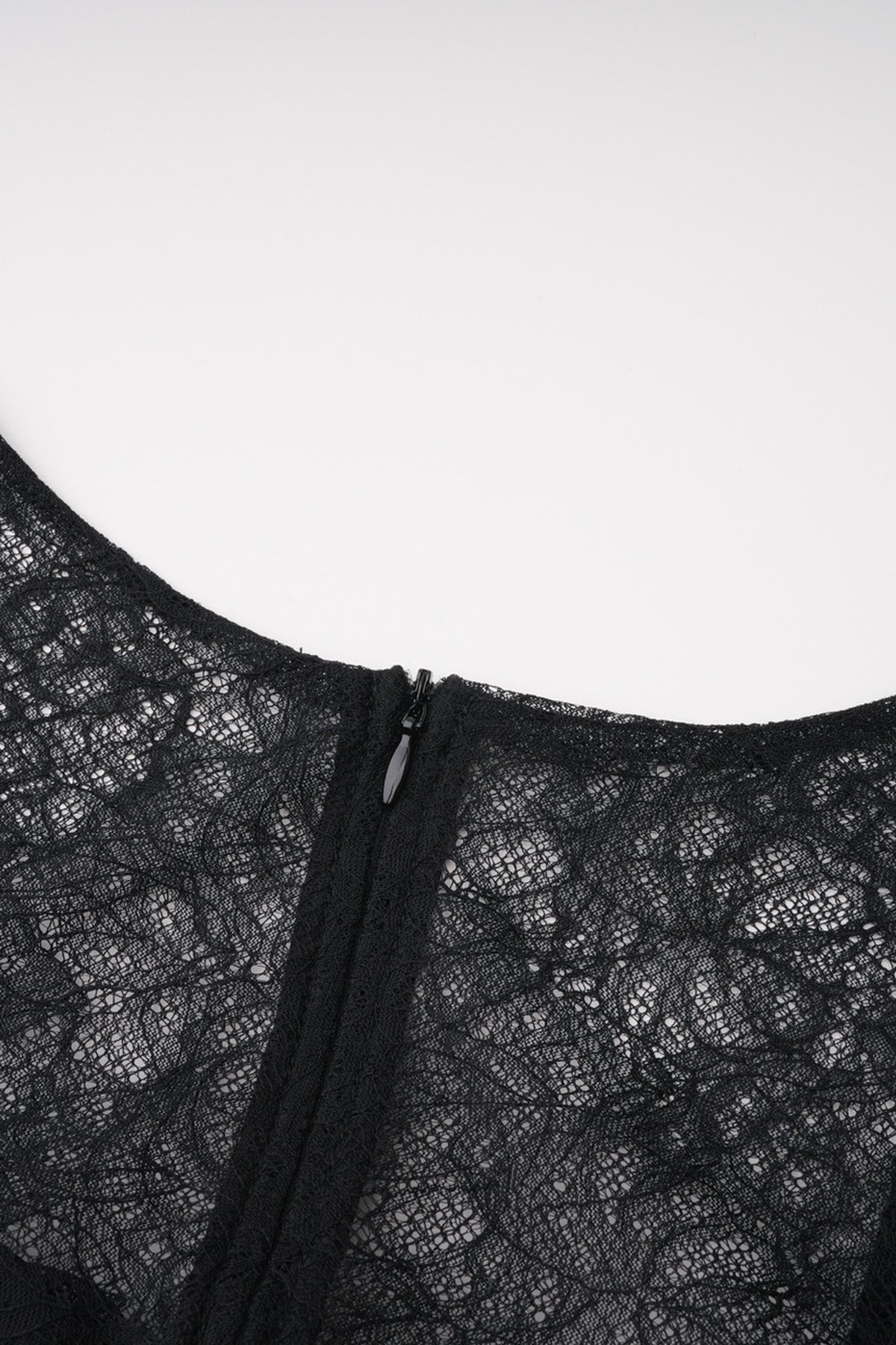Soléanne Square-Neck Floral-Lace Corset Maxi Dress - Black_-_selmori.com_-_16