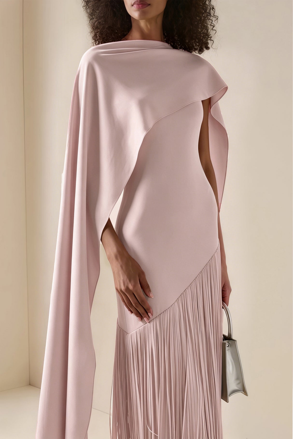 Apparat Fringed Maxi Dress with Shawl / Light Pink