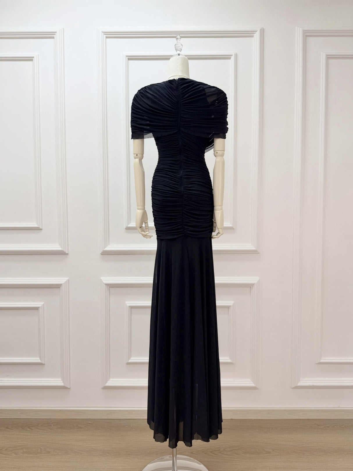 Selmori Mado One Shoulder Ruched Maxi Dress