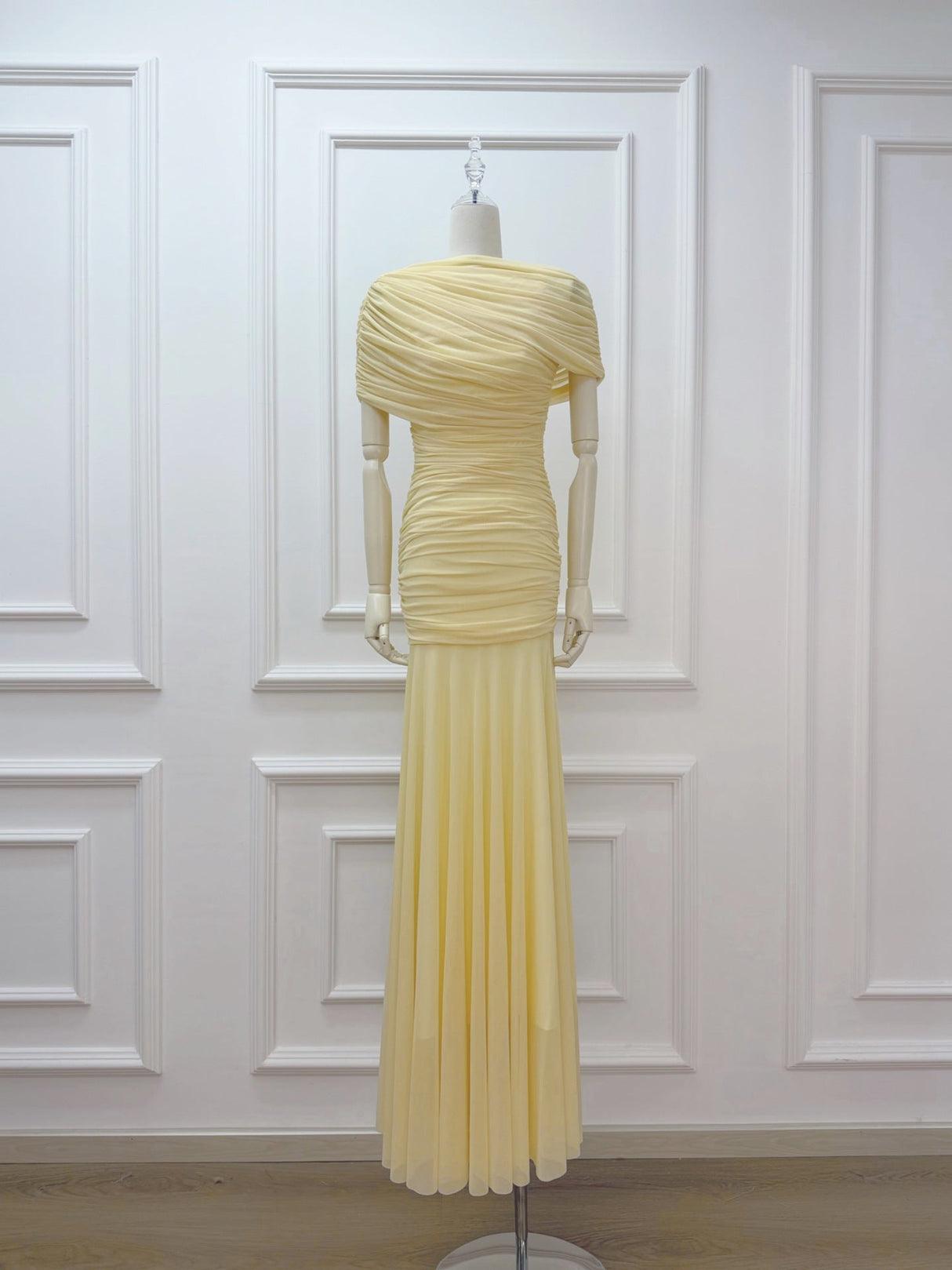 Selmori Mado One Shoulder Ruched Maxi Dress