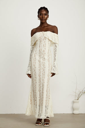 Sirène Off Shoulder Lace Maxi Dress