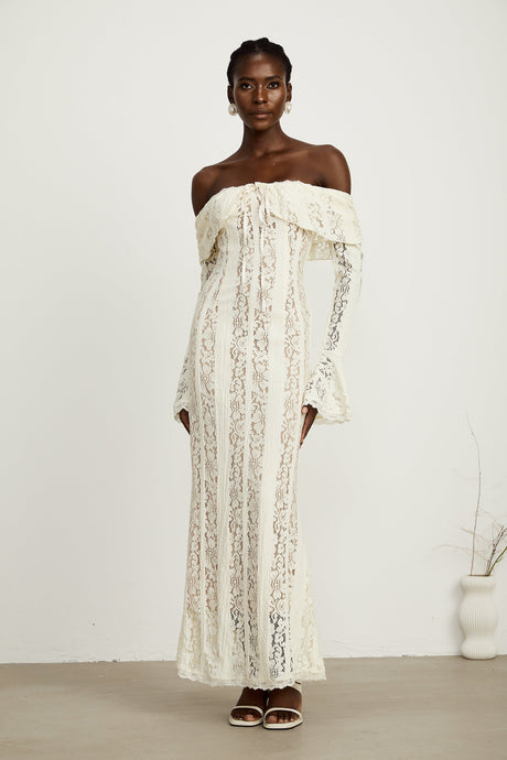 Sirène Off Shoulder Lace Maxi Dress