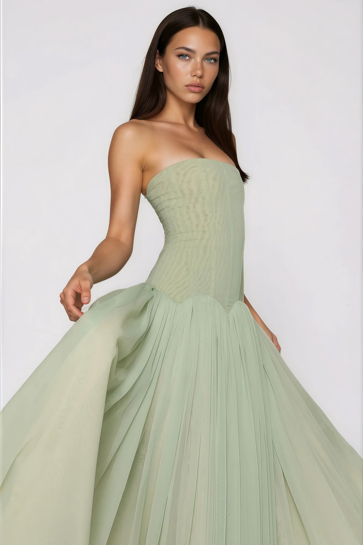 Émotion Strapless Pleated Corset Maxi Dress