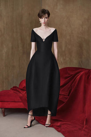 Éloivelle Plunge Neck Sculpted Midi Dress - Black_-_selmori.com_-_09