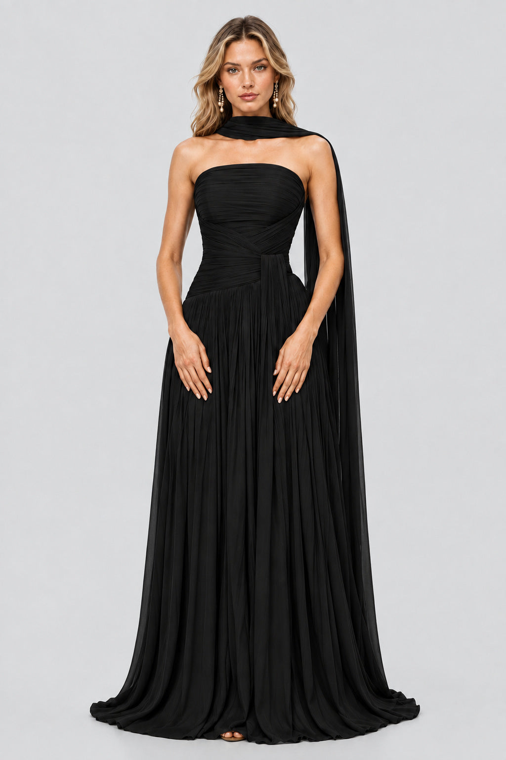 Oiseau Strapless Pleated Maxi Dress - Black_-_selmori.com_-_01
